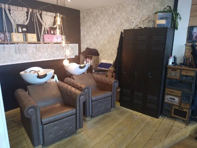 Interieur du Salon de coiffure Stephan à Gruissan, avenue des plages